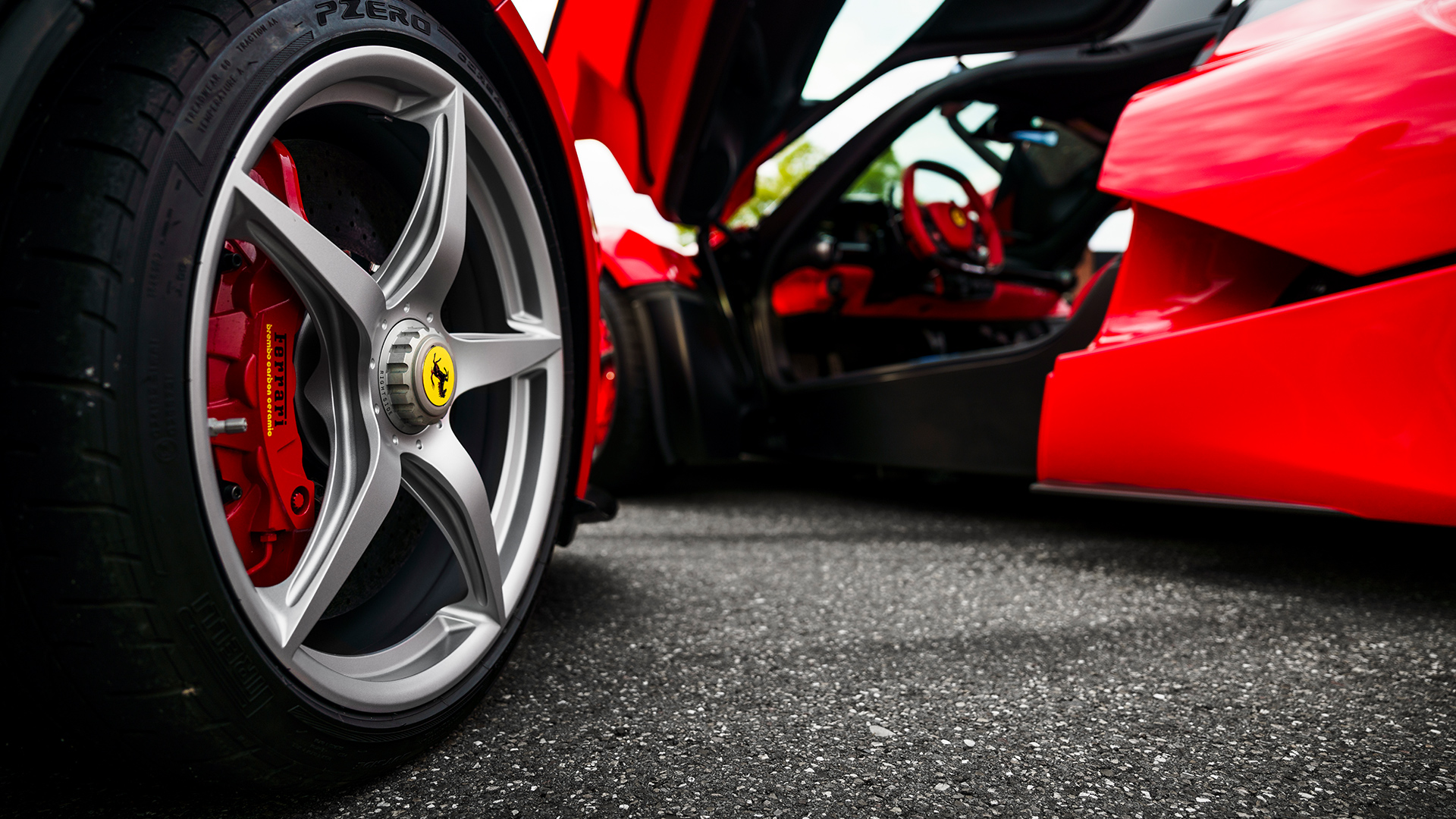 Bernards-Exclusives-ferrari